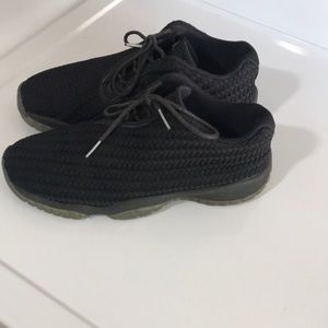 Jordan futures size 6Y woman’s 7.5